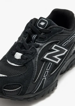 New Balance 204L