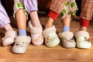 Crocs Blitzen Clogs